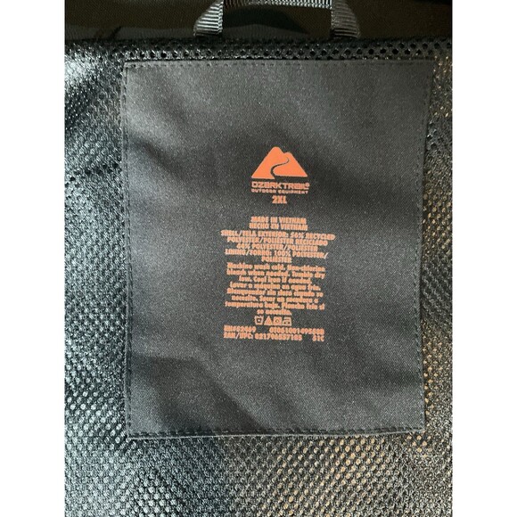 Man Hooded Jacket Ozark Trail Outfitters Black Size 2XL Waterproof - Picture 5 of 6